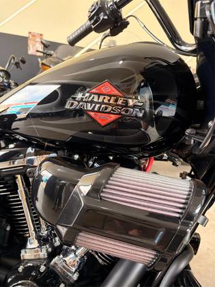 HARLEY-DAVIDSON ROAD GLIDE HARLEY-DAVIDSON ROAD GLIDE